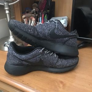 Black with white splatter Nike’s